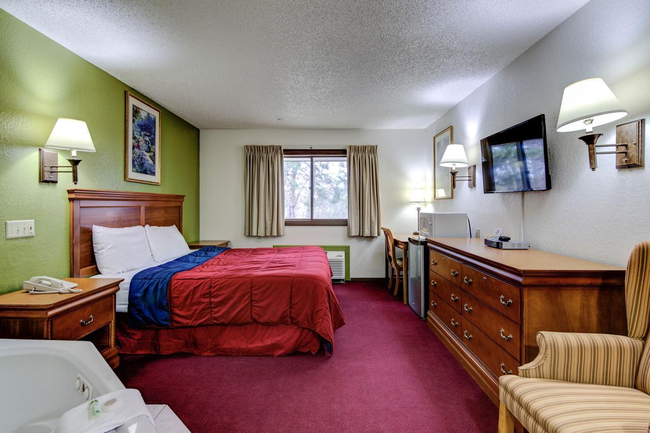 Bloomer Inn & Suites Extérieur photo