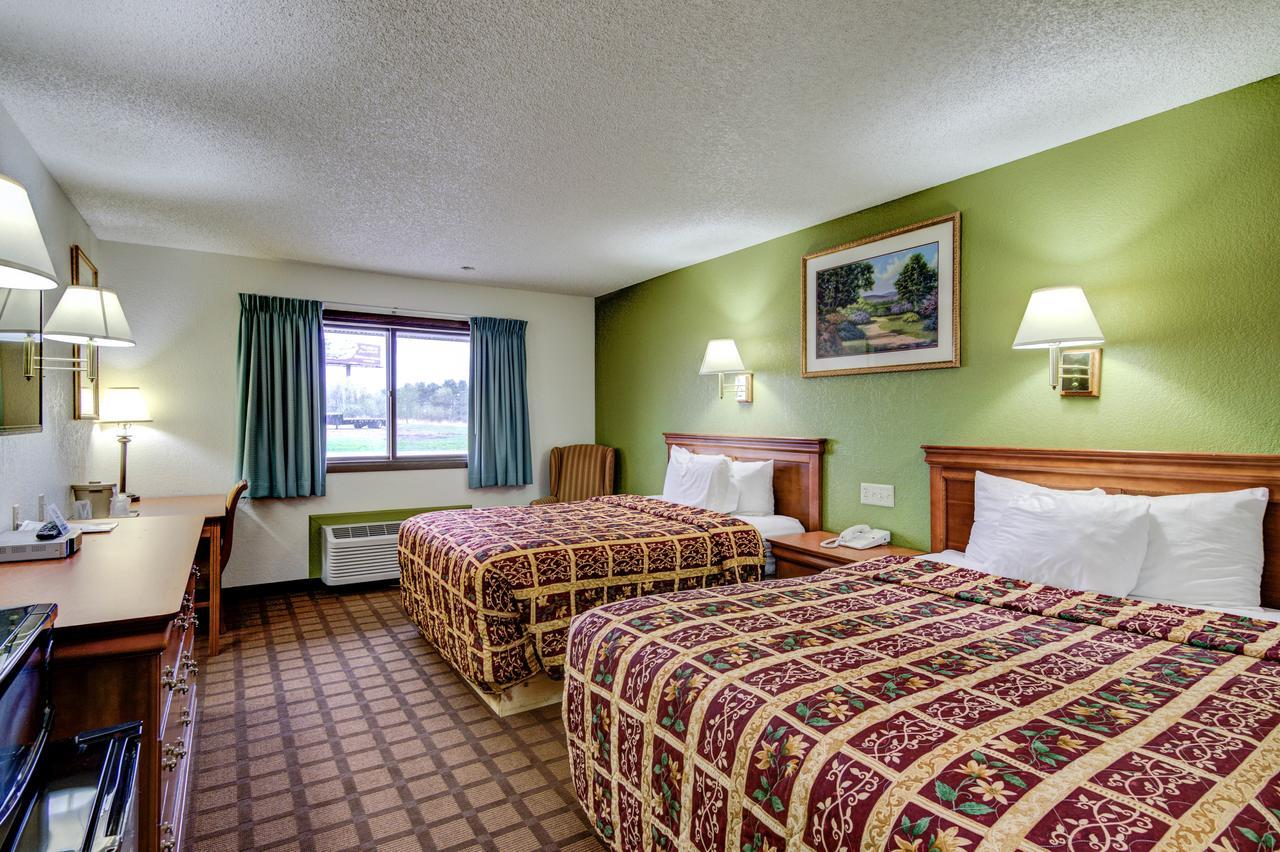 Bloomer Inn & Suites Extérieur photo