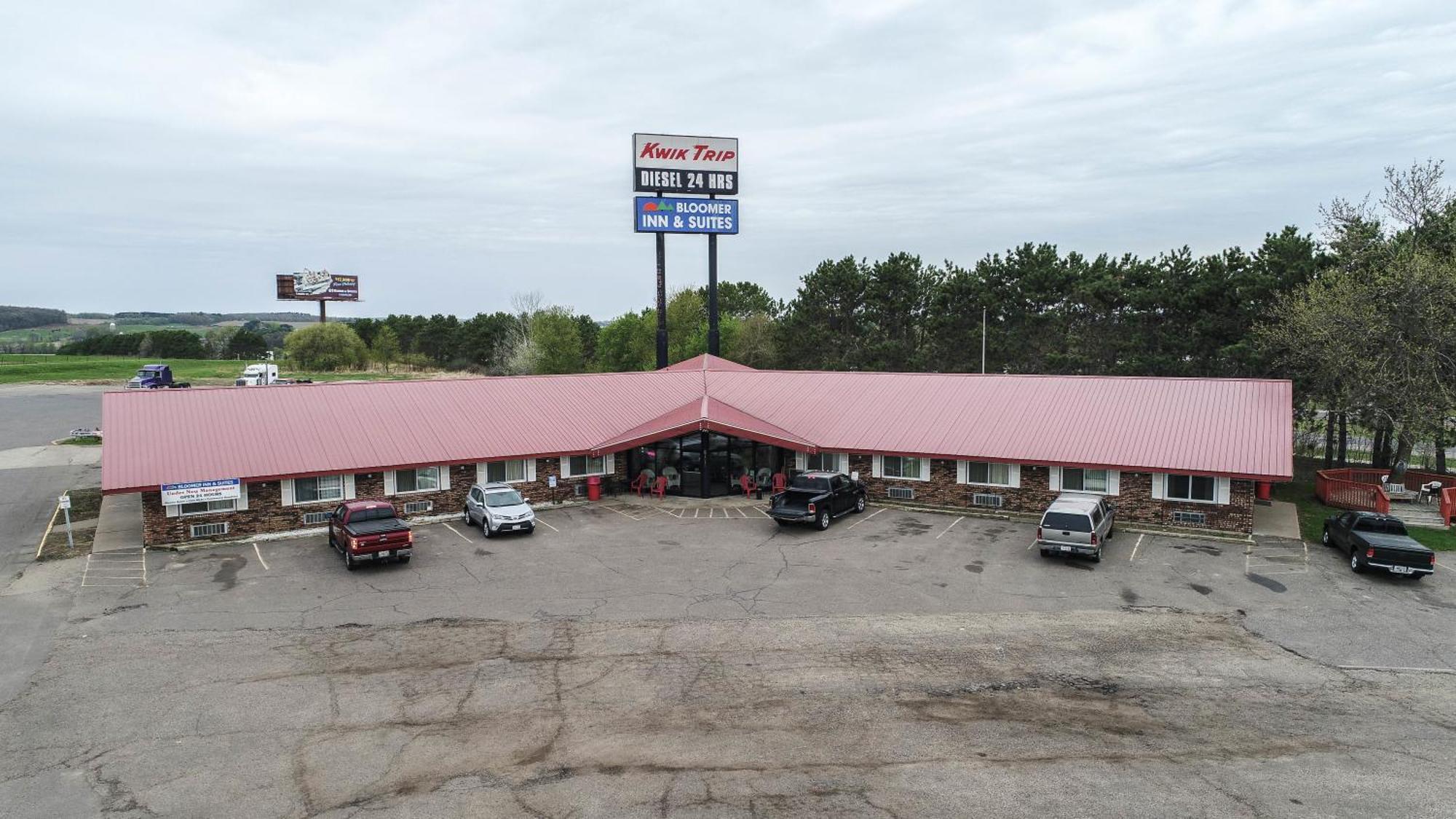 Bloomer Inn & Suites Extérieur photo