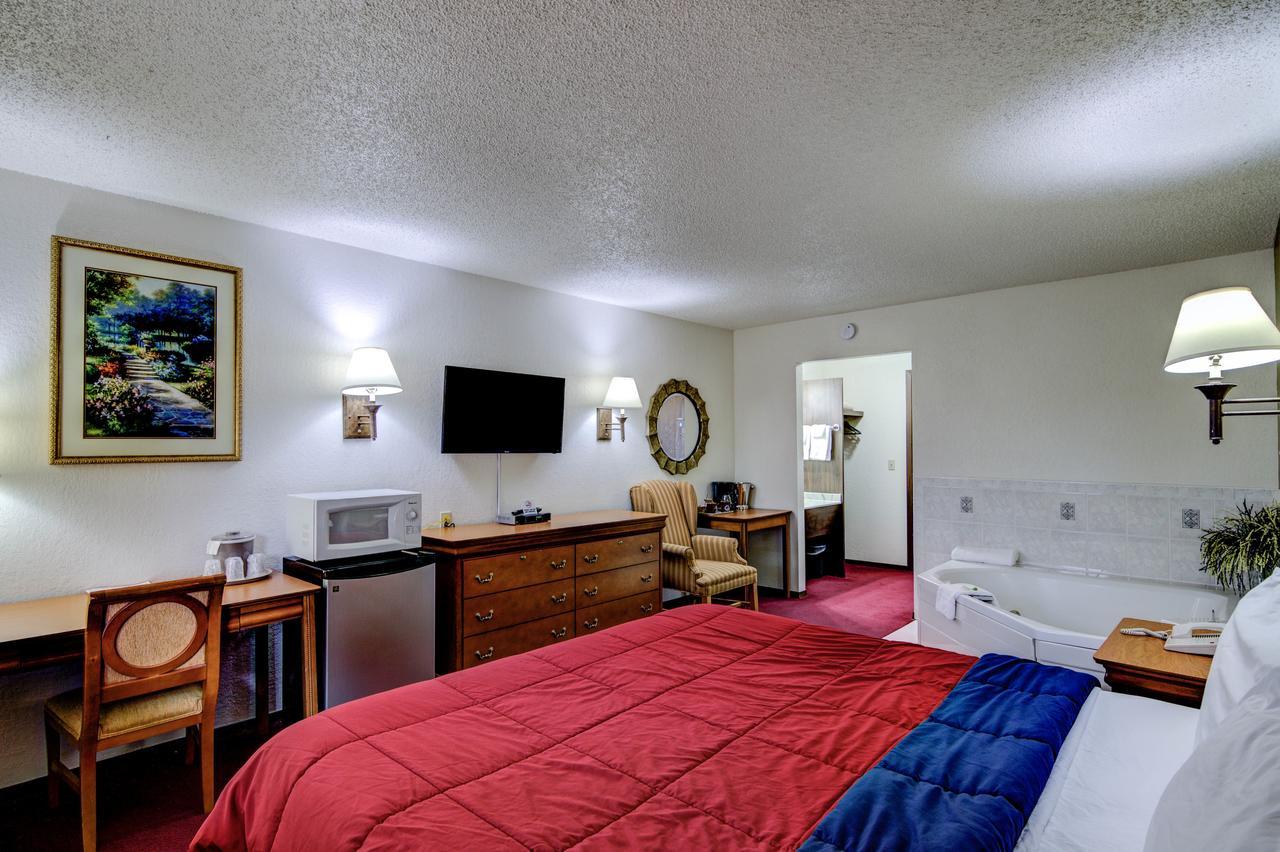 Bloomer Inn & Suites Extérieur photo