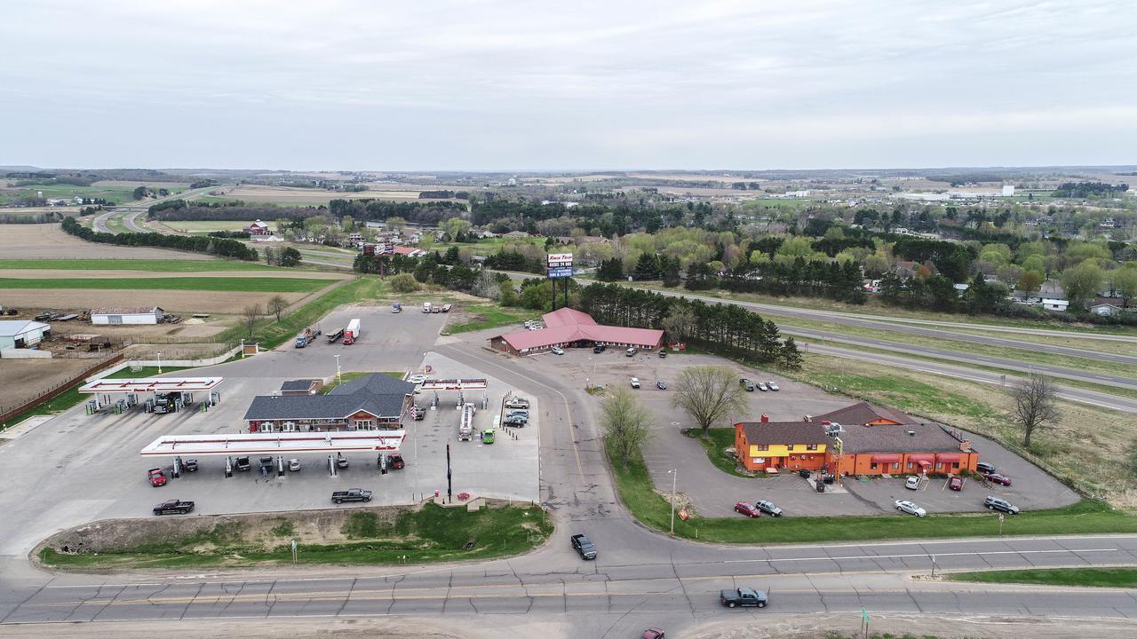 Bloomer Inn & Suites Extérieur photo