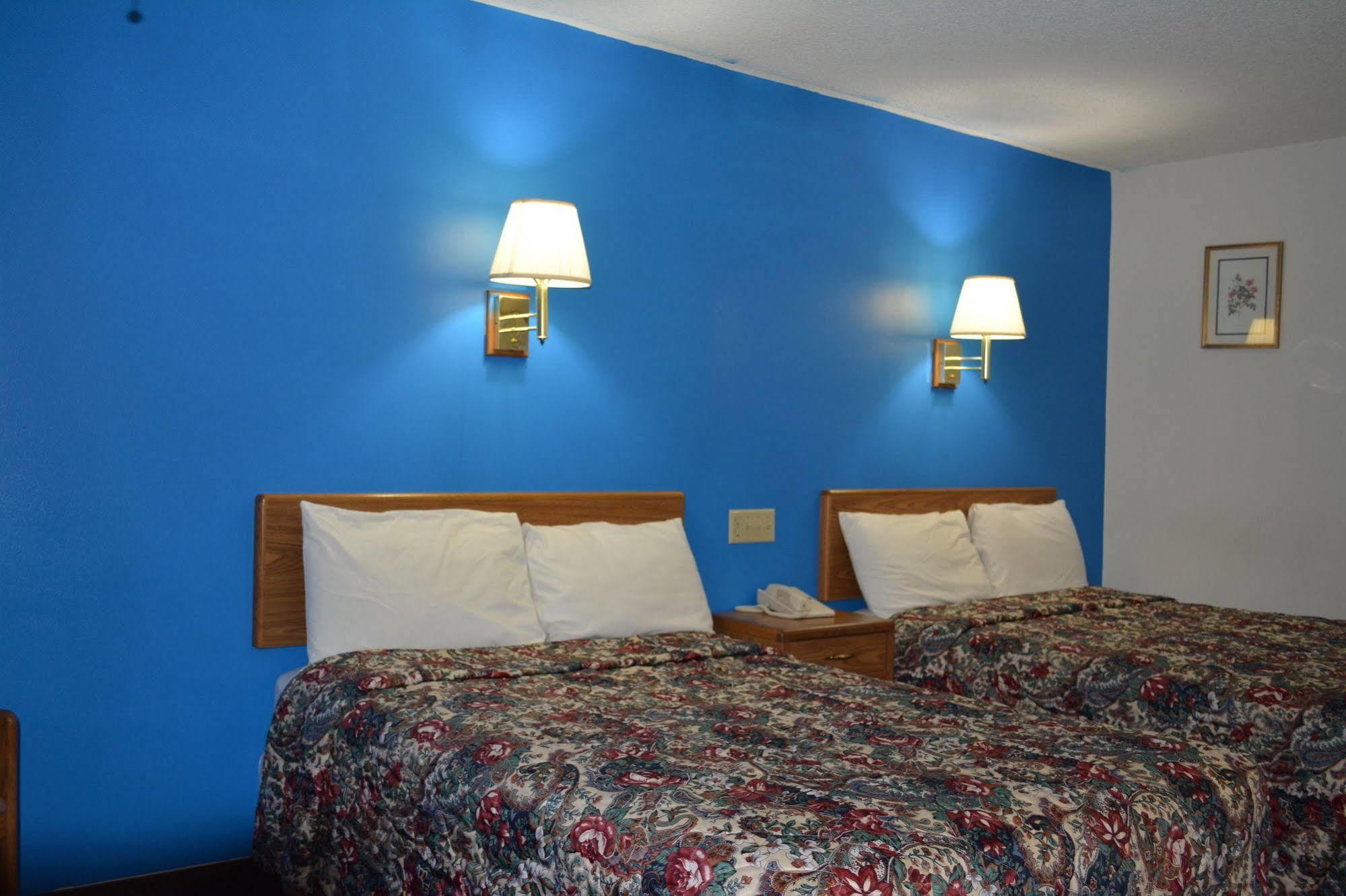 Bloomer Inn & Suites Extérieur photo