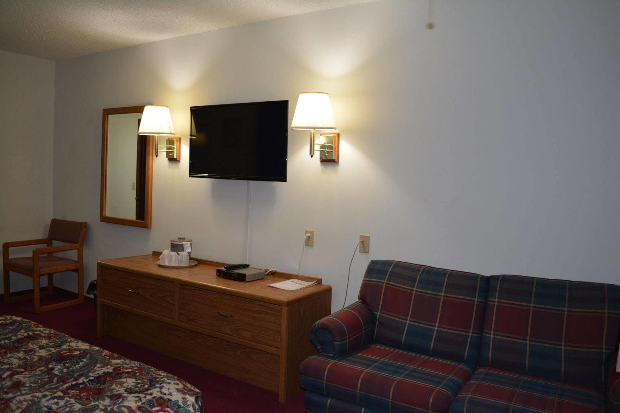 Bloomer Inn & Suites Extérieur photo