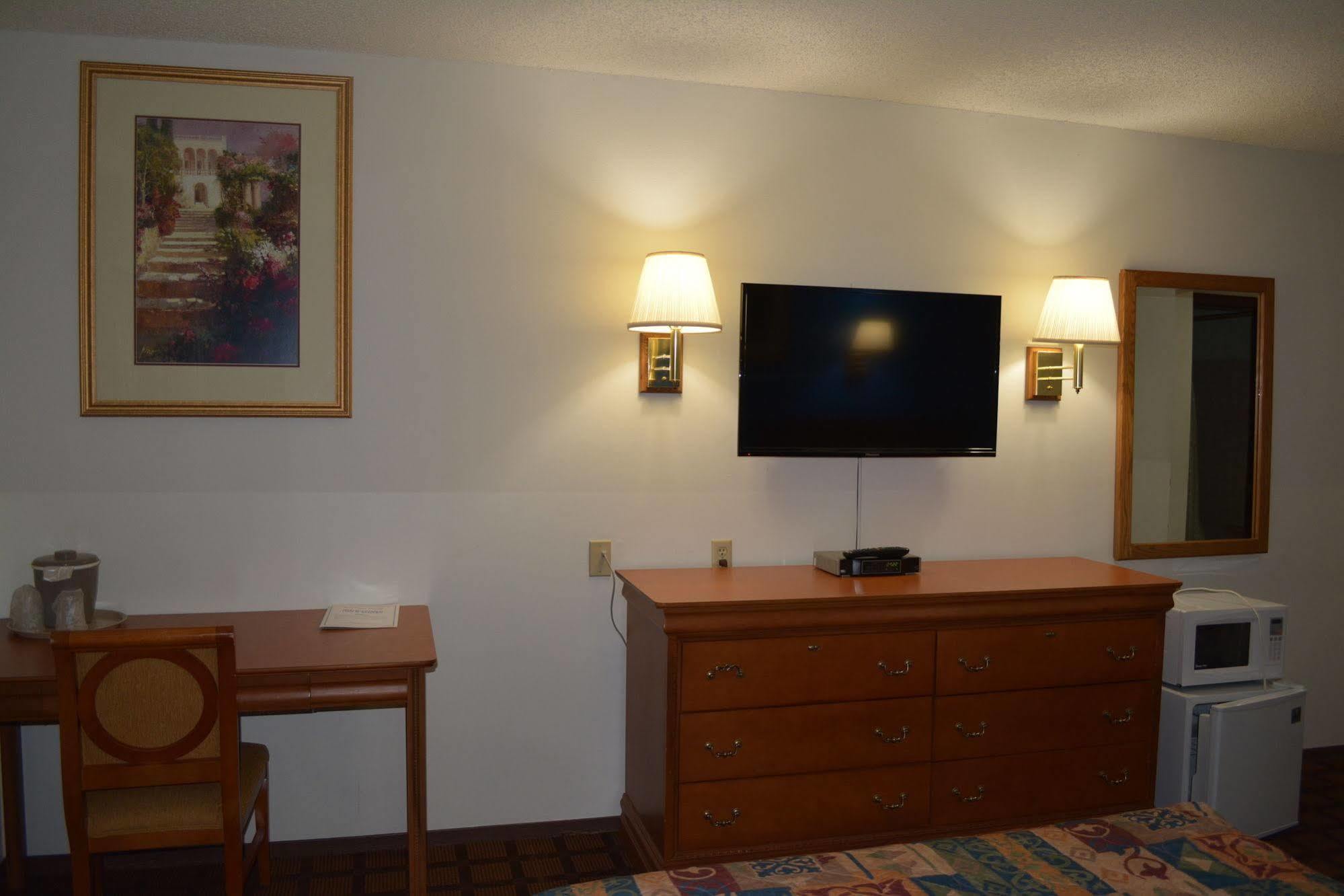 Bloomer Inn & Suites Extérieur photo