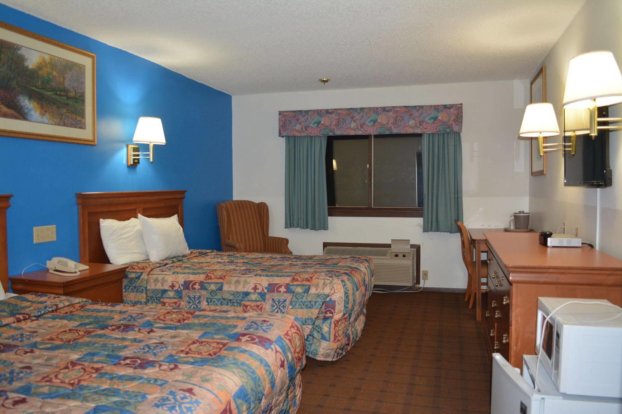 Bloomer Inn & Suites Extérieur photo